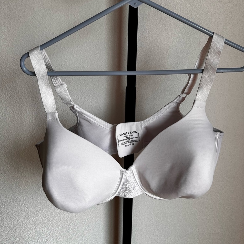 Vanity fair 42 DD bra